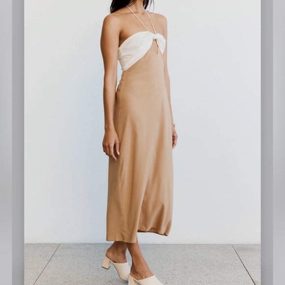 LETS SPLIT SLIP DRESS | OFF WHITE AND TAN | SIZE 6 / M - Picture 4 of 6
